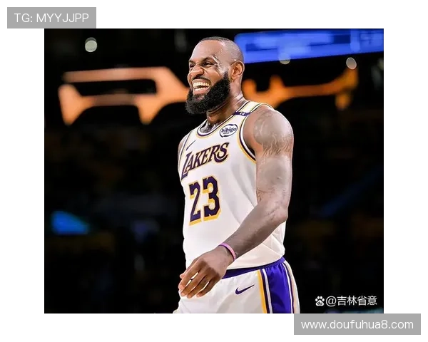 詹姆斯赞赏总决赛对决风格再次祝贺雷霆队的出色表现